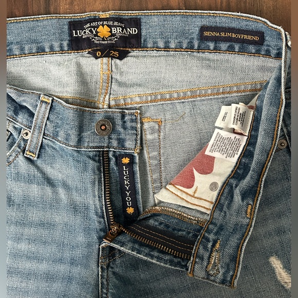 Lucky Brand Sienna Slim Boyfriend Ripped Jeans in Light Blue Size 0/25 - Picture 4 of 10